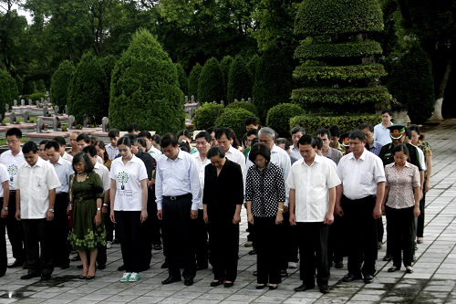 Quỹ một triệu cây xanh vươn lên Đồi Độc Lập 2