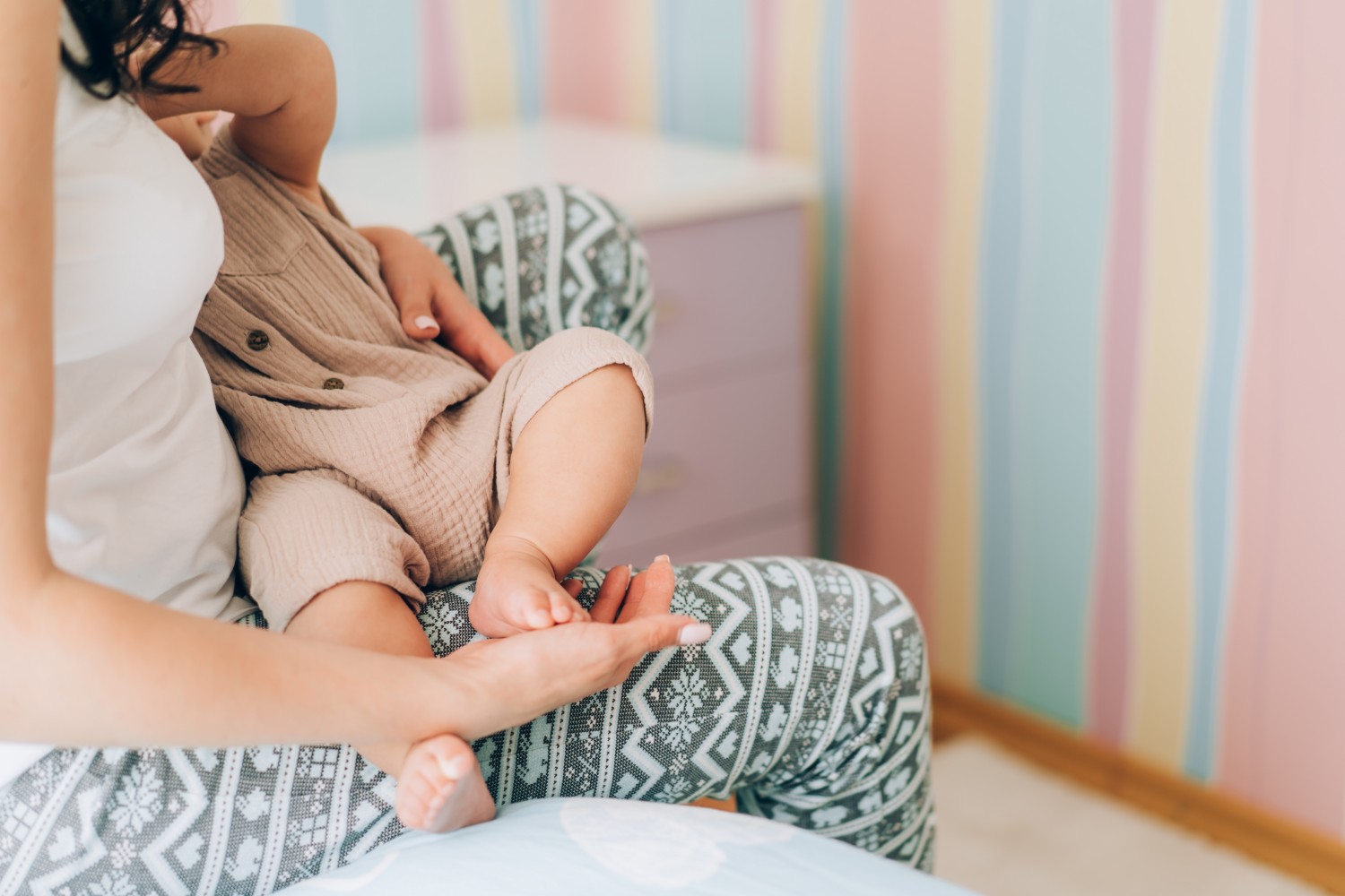 Bé không chịu bú phải làm sao?