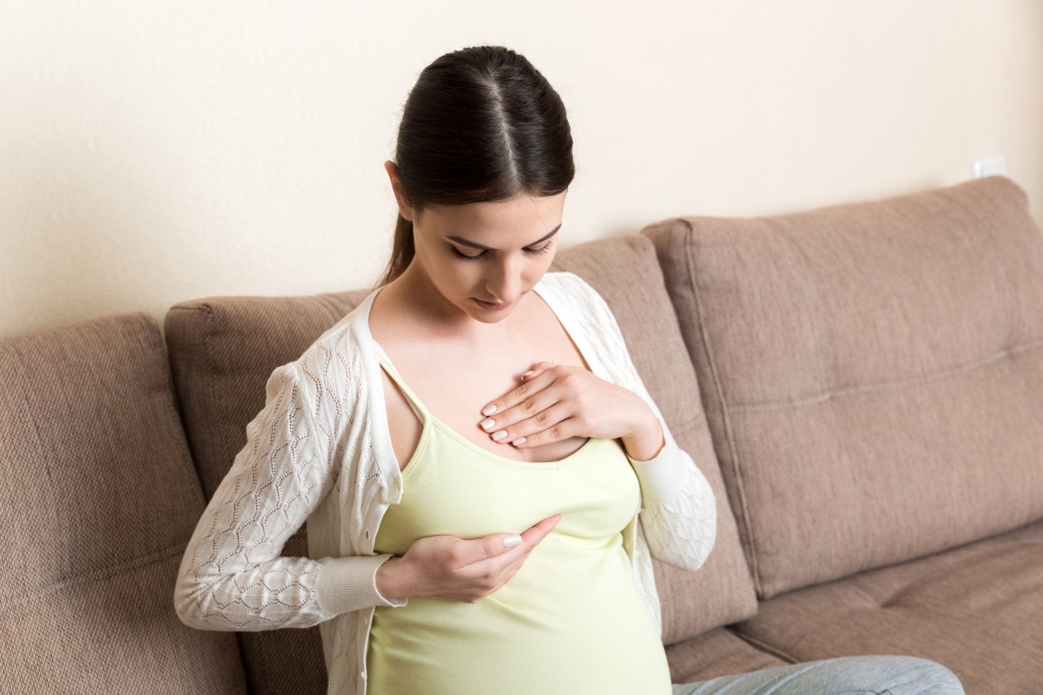 Có nhiều lý do khiến sữa non về chậm