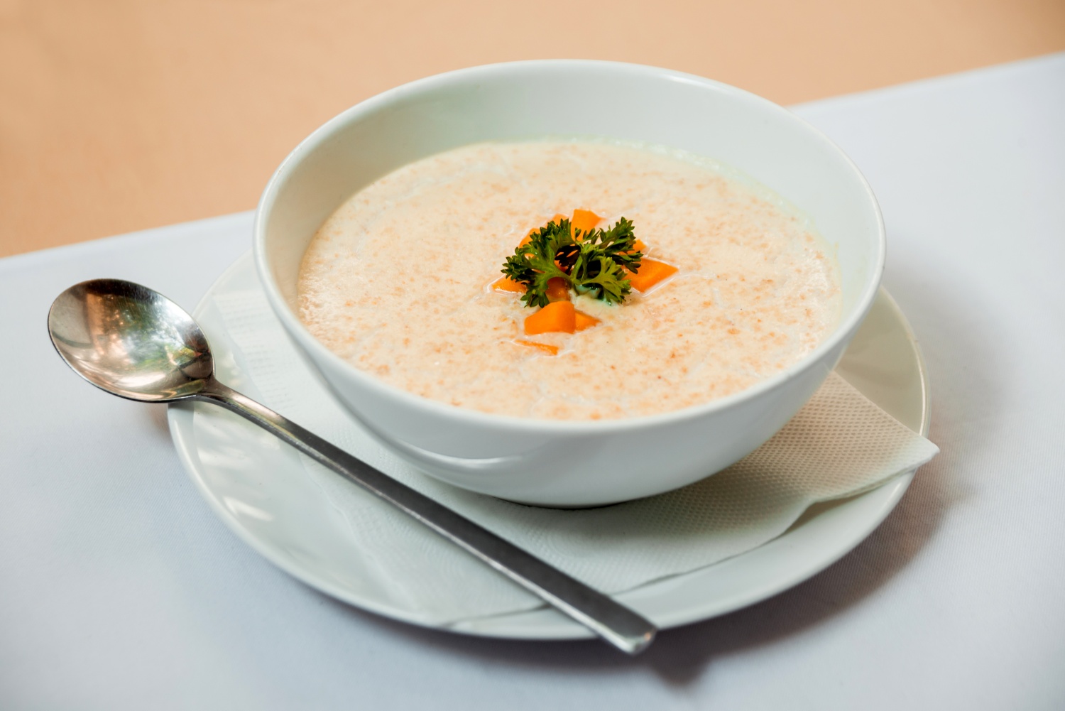 nên cho trẻ bị tiêu chảy ăn cháo, súp