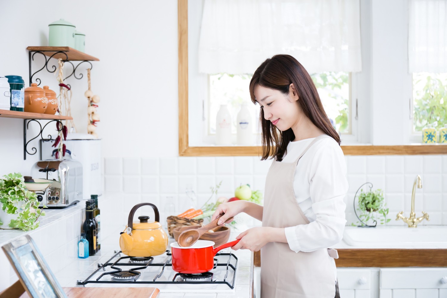 Có nêm gia vị cho bé ăn dặm không?