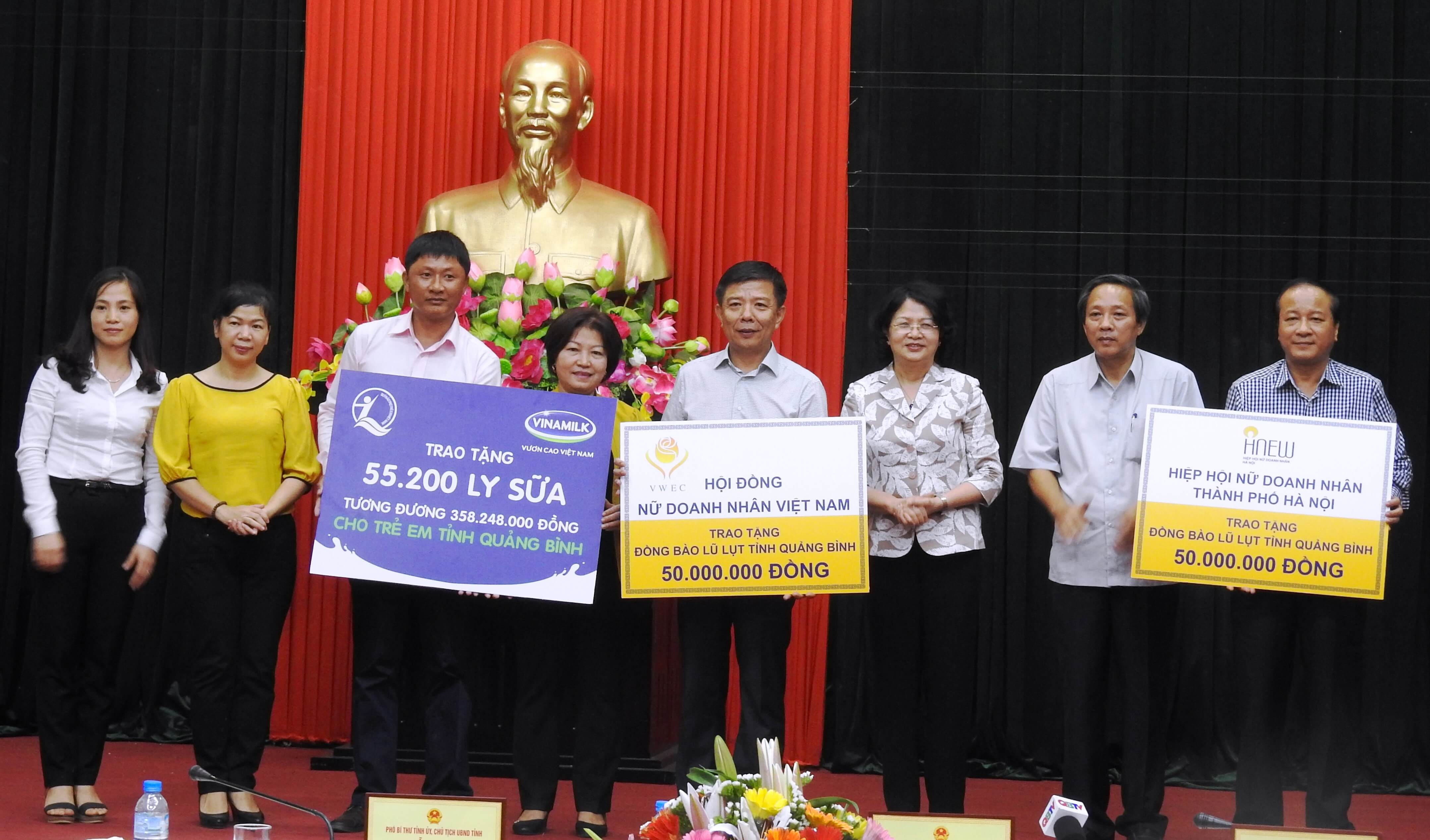 Vinamilk đem sữa đến với trẻ em vùng lũ tại Hà Tĩnh và Quảng Bình 5