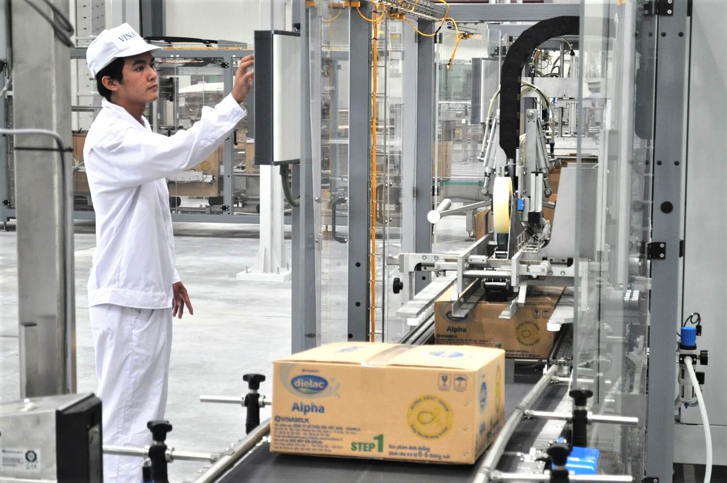 Vinamilk vươn lên dẫn đầu TOP 100 nơi làm việc tốt nhất Việt Nam năm 2017 8