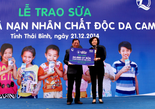 54.000 ly sữa cho trẻ nhiễm chất độc da cam 3