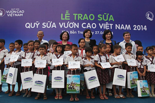 Quỹ sữa Vươn cao Việt Nam vươn xa mọi miền Tổ quốc 2