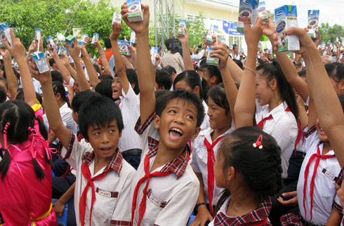 Vinamilk dành 83 tỷ đồng trao sữa cho trẻ em nghèo 3