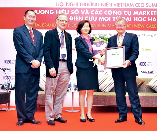 Vinamilk dẫn đầu top 10 thương hiệu uy tín trên truyền thông 1