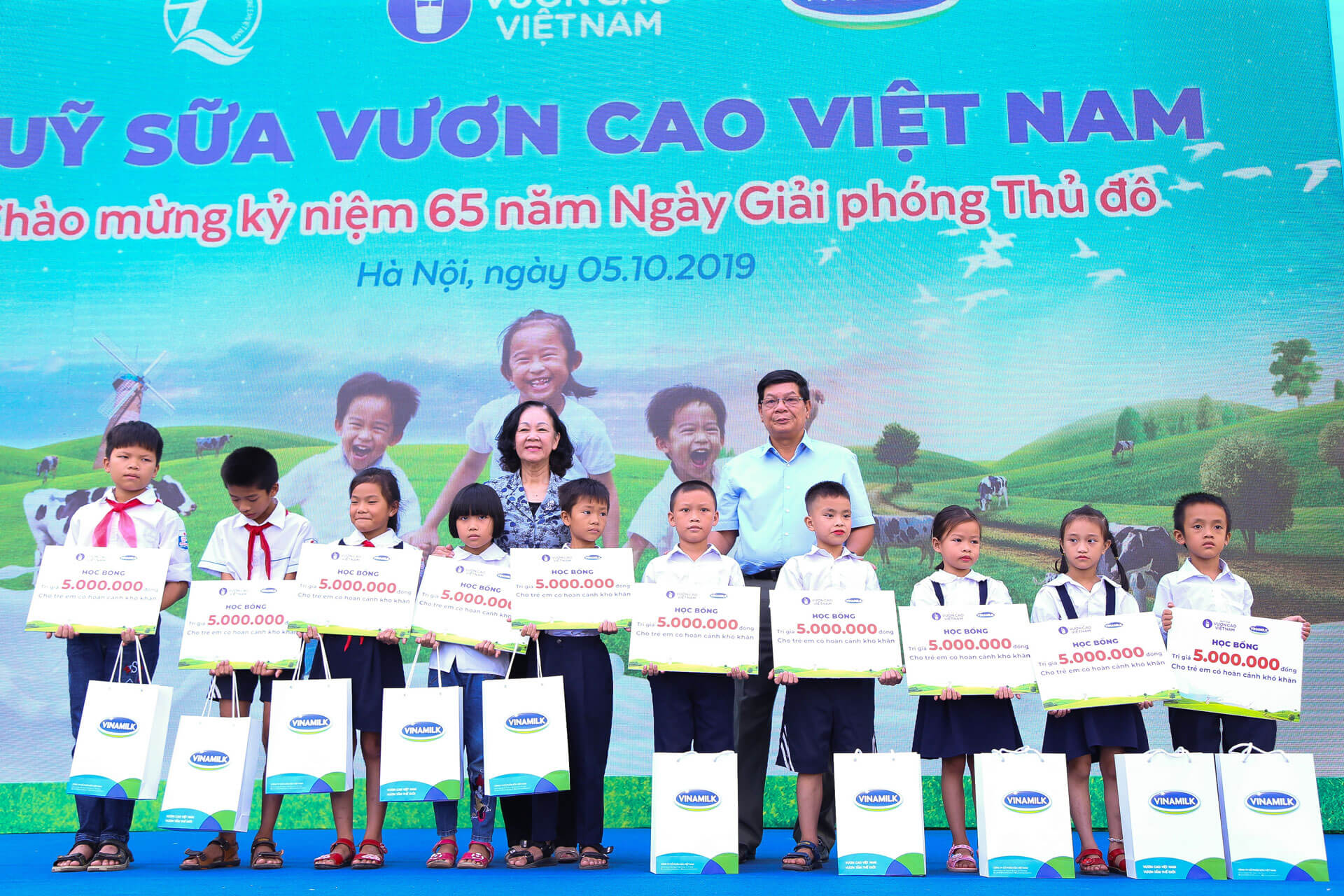 Trao tặng 61.000 cây cho Hà Nội, nhân thêm màu xanh đất nước 7