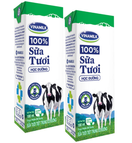 Siêu nhà máy đón những vị khách sữa học đường nhí 11