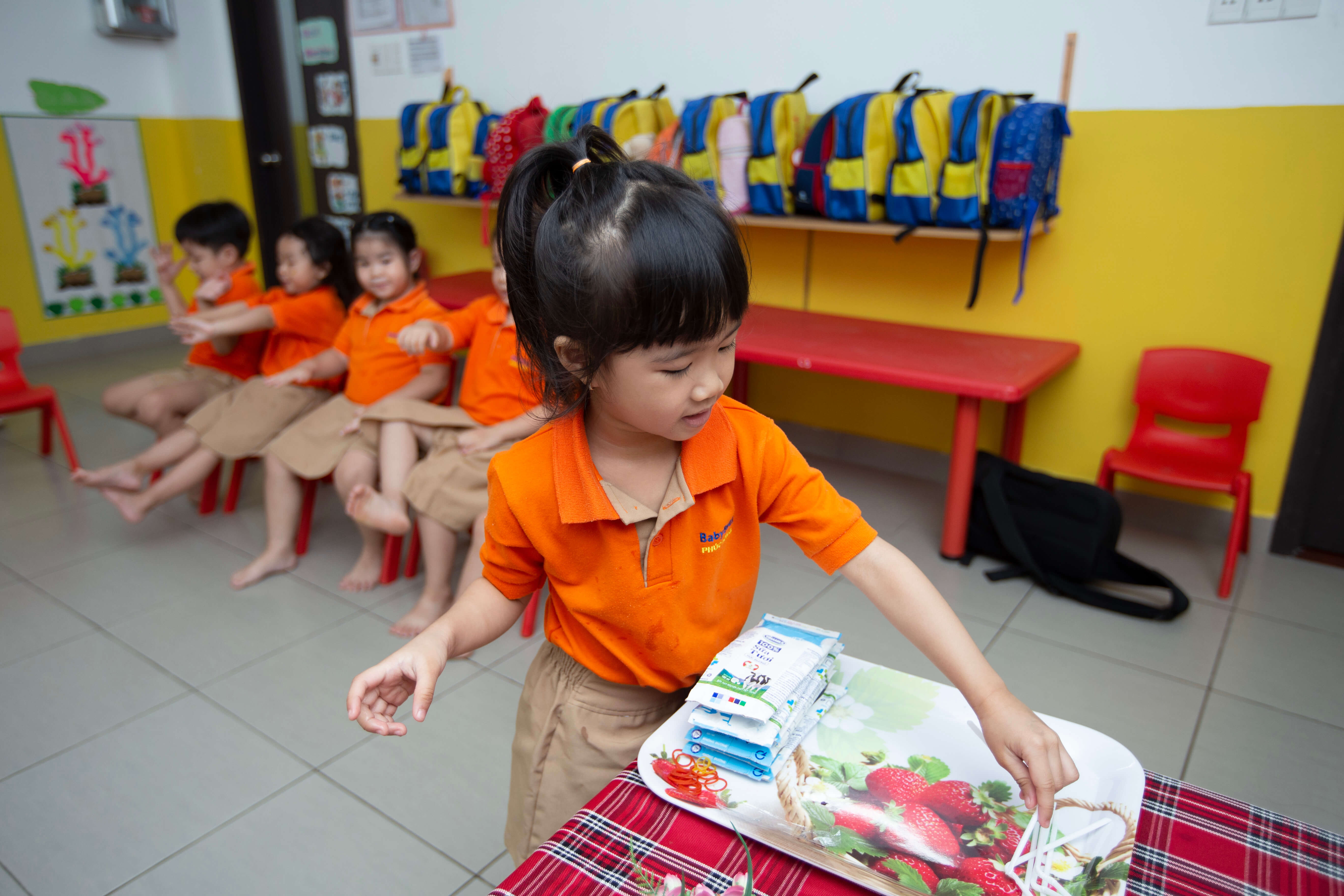 Sữa học đường TPHCM đã bắt đầu “vào nhịp” chỉ sau 2 tuần triển khai 8