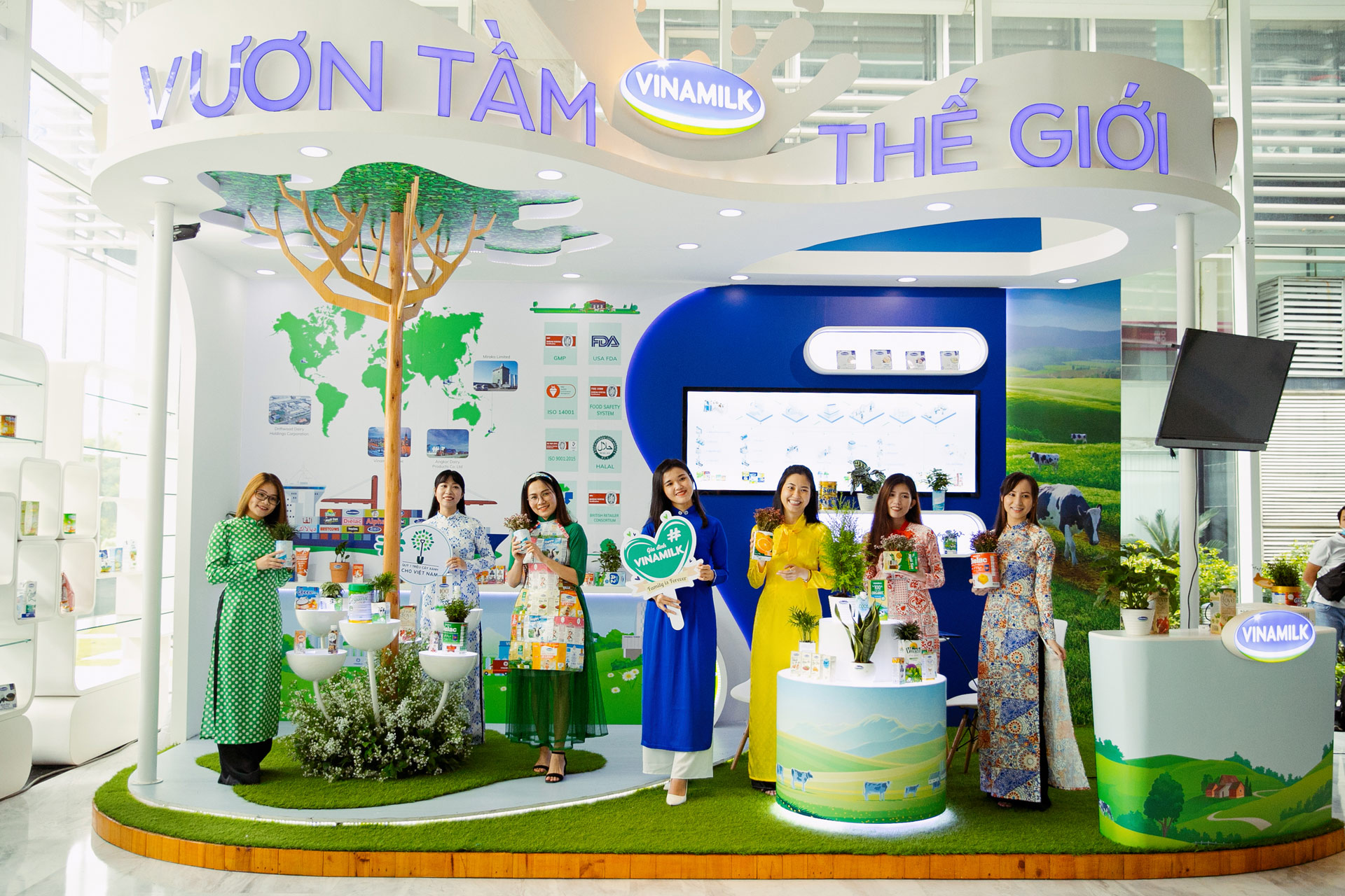 Vinamilk – Top 3 nhà tuyển dụng được yêu thích nhất năm 2020, dẫn đầu bảng các doanh nghiệp ngành tiêu dùng nhanh 3