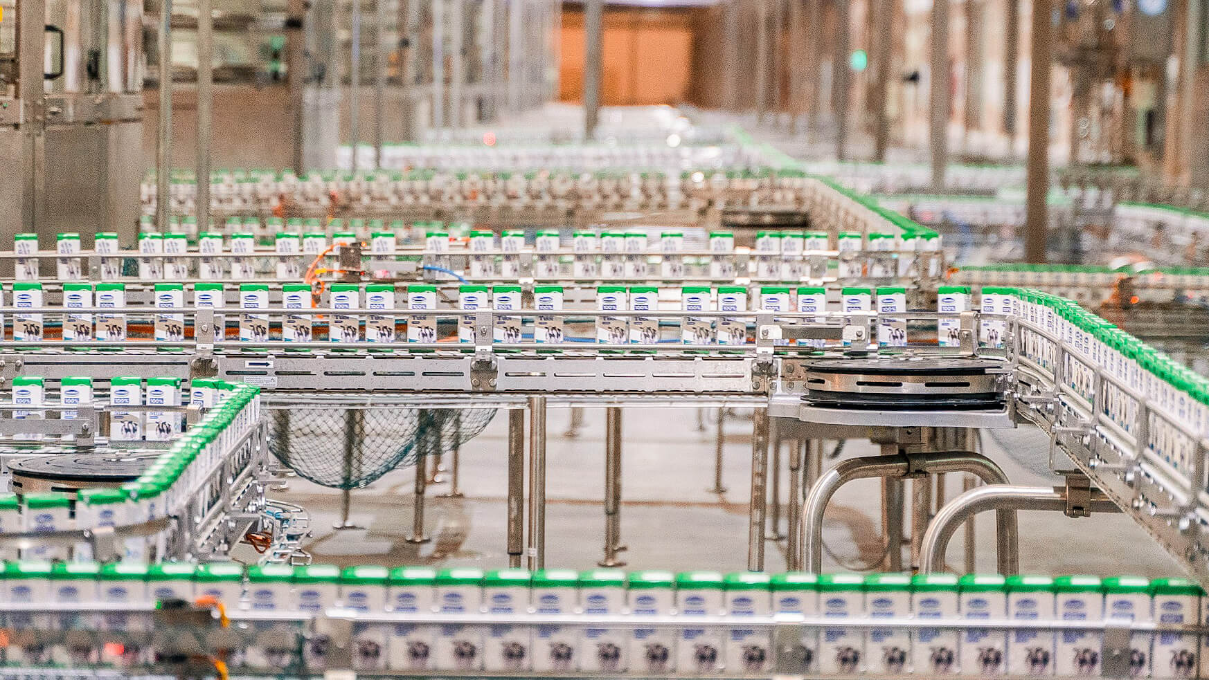 Muôn vàn tâm tư của bố mẹ khi trẻ tựu trường mùa dịch 9