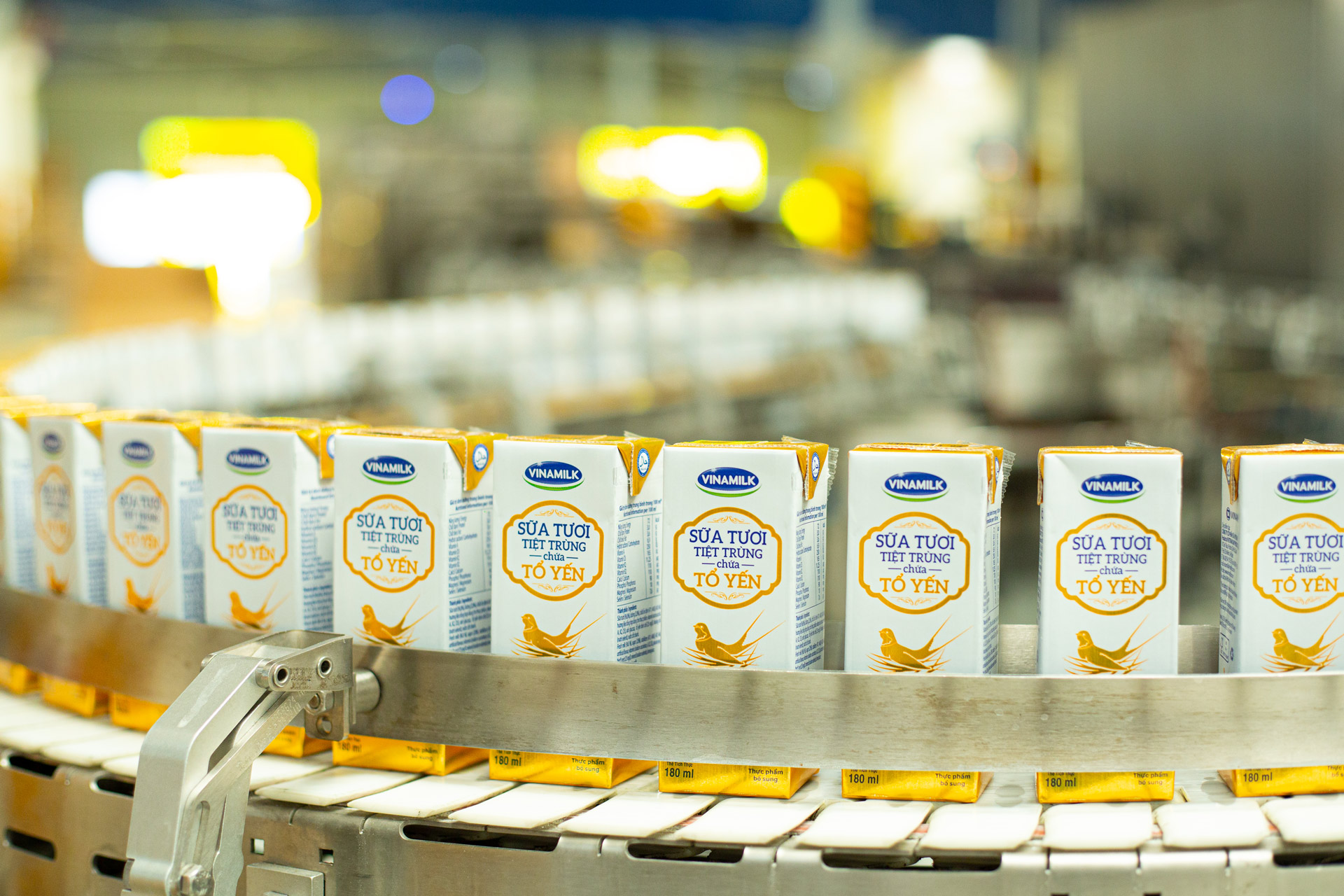 Gần 700.000 sản phẩm sữa, nước giải khát các loại của Vinamilk phục vụ trong Đại Hội Đảng lần thứ 13 và các sự kiện trong năm Việt Nam chủ tịch ASEAN 2020 9