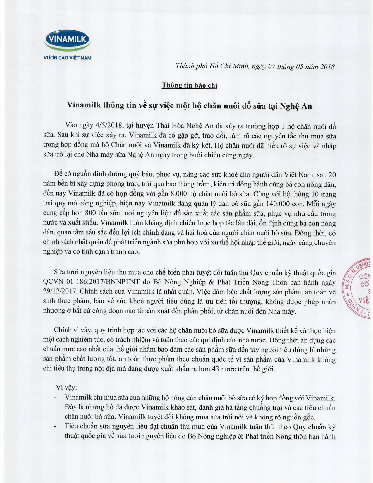 Vinamilk thông tin về sự việc một hộ chăn nuôi đổ sữa tại Nghệ An 1