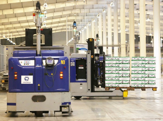 Thứ trưởng Nông nghiệp Mỹ thăm siêu nhà máy sữa Vinamilk 10