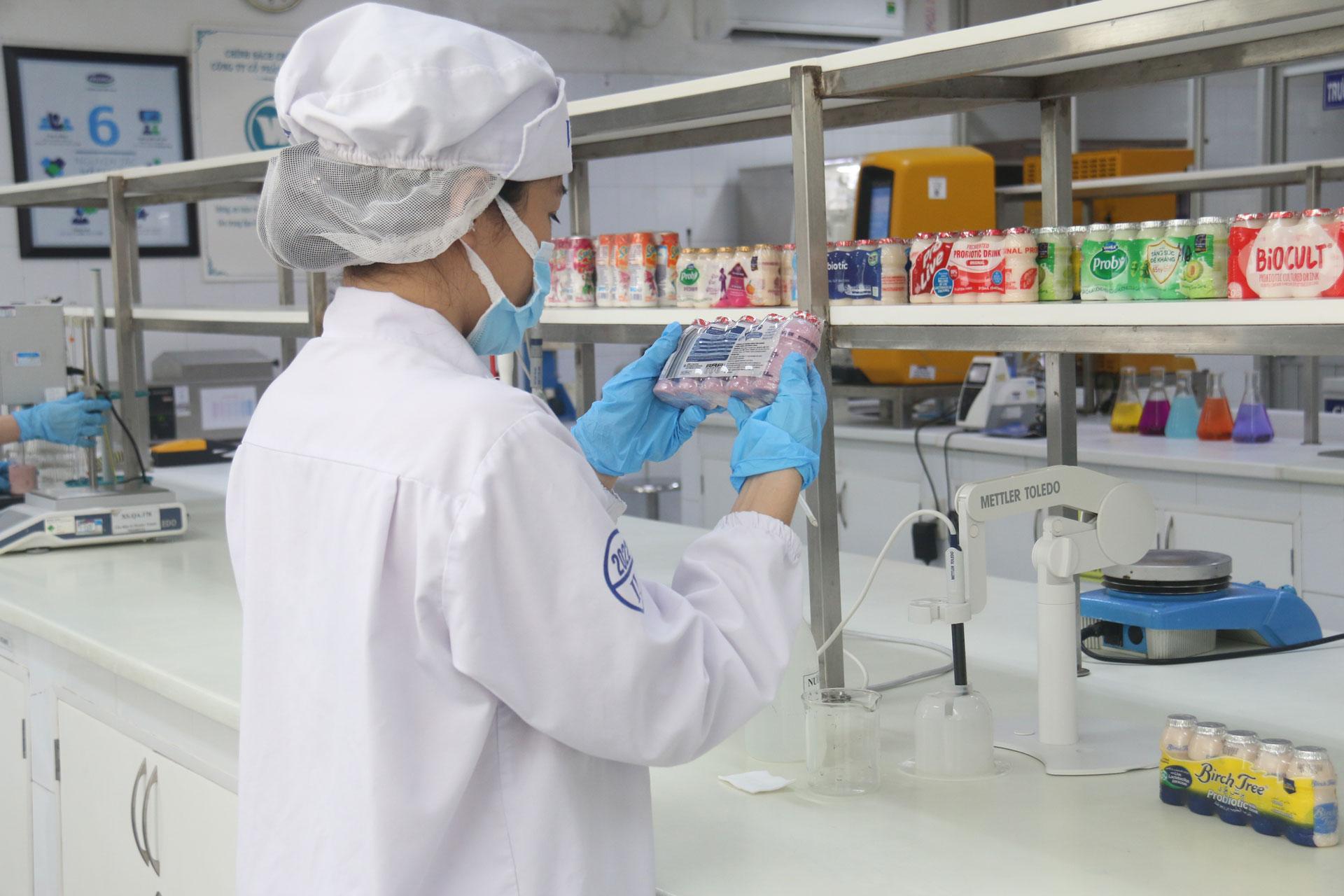 PHÁT TRIỂN BỀN VỮNG – “HỘ CHIẾU” VÀ “THỎI NAM CHÂM” CHO SẢN PHẨM VINAMILK XUẤT NGOẠI 3