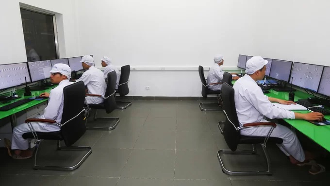 Thứ trưởng Nông nghiệp Mỹ thăm siêu nhà máy sữa Vinamilk 7