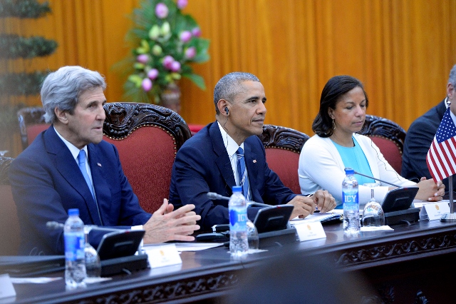 Trong những ngày công du tại Việt Nam, Tổng thống Obama đã dùng loại nước uống nào? 1