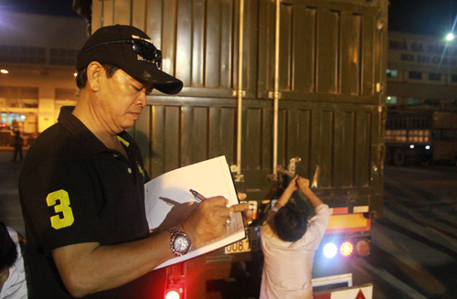 Vinamilk nhập thêm 400 bò sữa 8